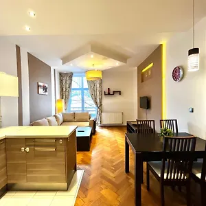 Charming Spacious Apartament Kraków