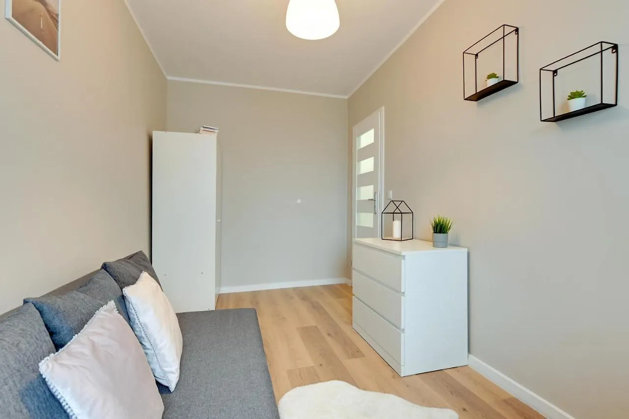 Pokoje Gdansk Subislawa 21 Apartment Homestay